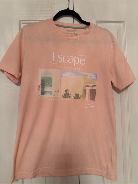 Cactus Other - Cactus Peach Graphic 'Escape' Tee